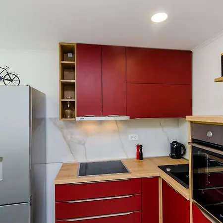 Maha Place Apartment *