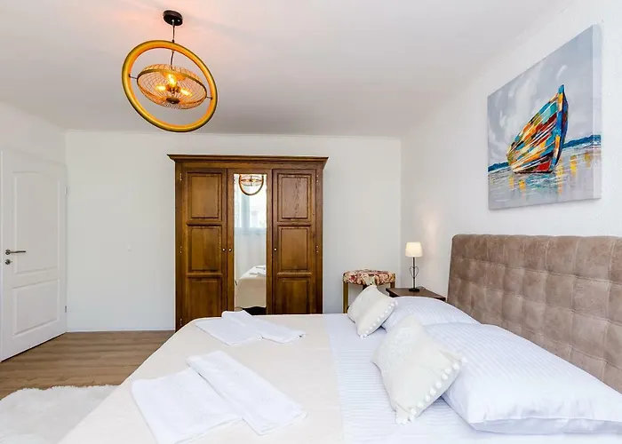 Maha Place Appartement *